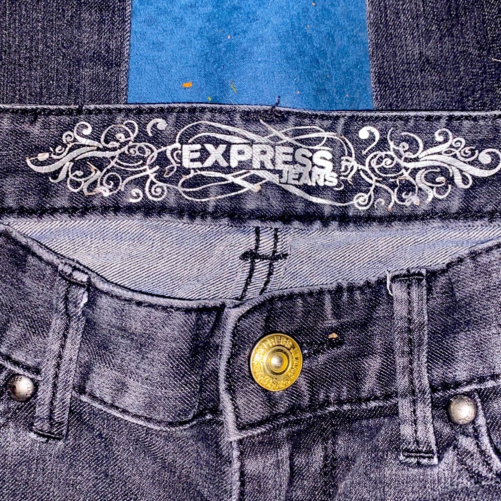 Size 0 Express jeans super skinny super tight superstretchy as well they stretch
